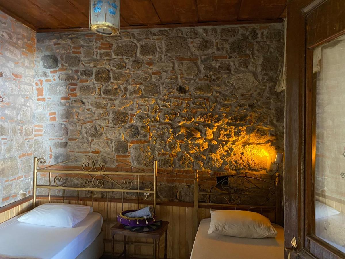 Pergamon Pension Бергама Экстерьер фото